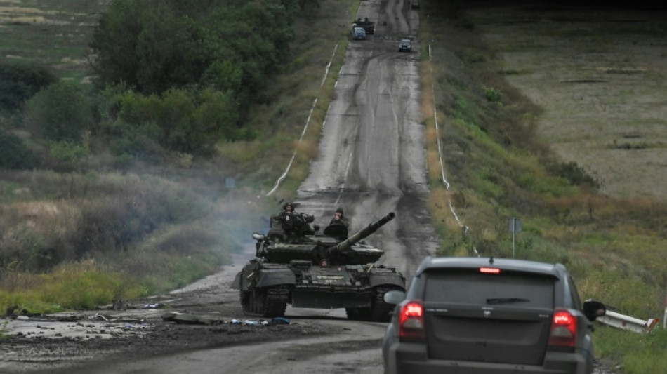 Ukraine: Zelensky d&eacute;nonce un charnier &agrave; Izioum, nouvelle aide am&eacute;ricaine 