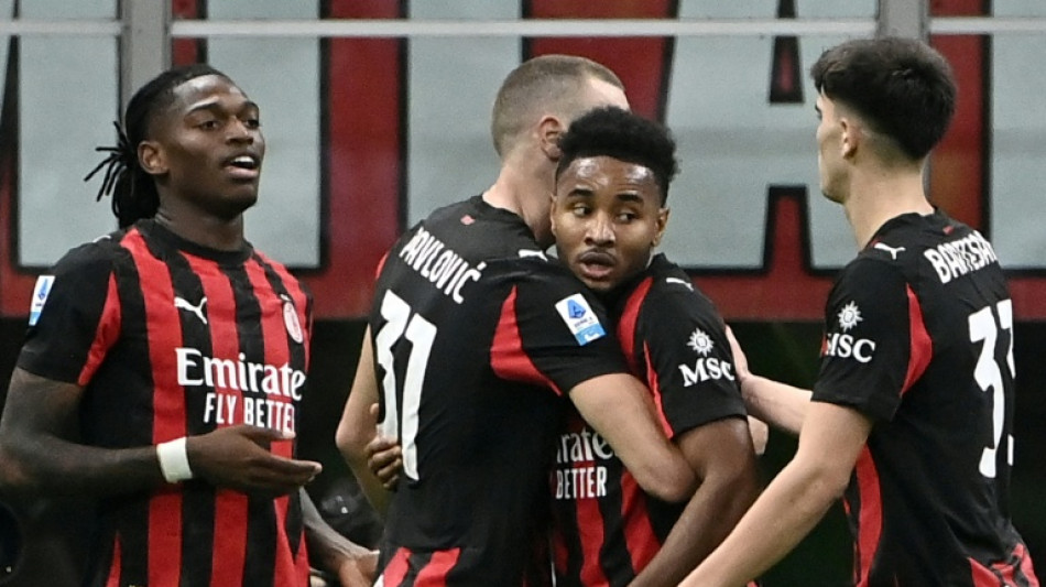 Inter e Milan encostam no Napoli; Roma fica sem lideran&ccedil;a