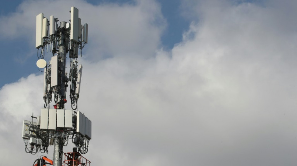 Telekommunikation 2023: Weniger Festnetzgespr&auml;che und mehr Videotelefonie