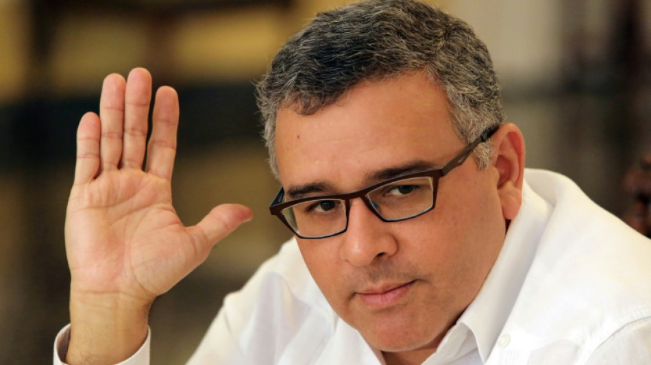 Ex-presidente de El Salvador &eacute; condenado por tr&eacute;gua com gangues