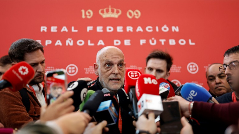 El 'caso Olmo' alimenta un cisma institucional en el f&uacute;tbol espa&ntilde;ol