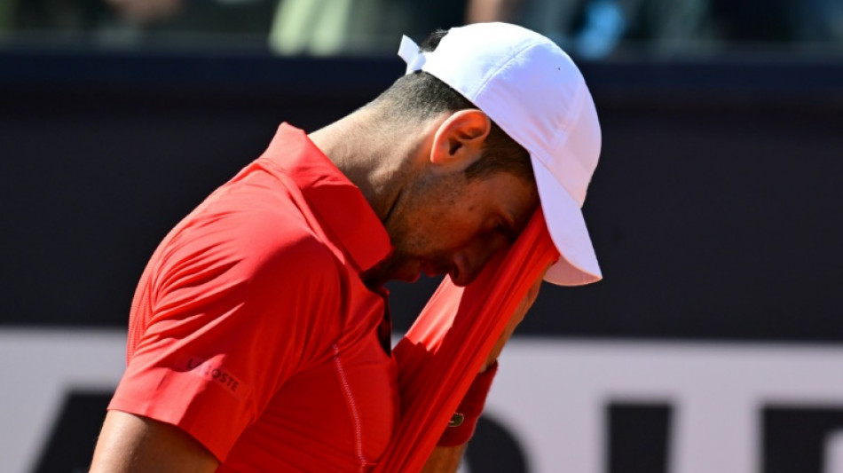 Tennis: Djokovic prend la porte d&egrave;s le 3e tour &agrave; Rome
