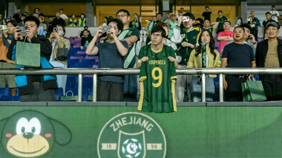 Zhejiang FC, da China, joga horas depois da morte de seu atacante gabon&ecirc;s Boupendza