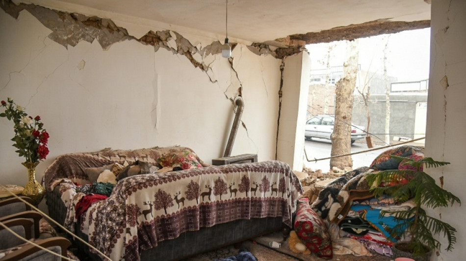 Un sismo de magnitud 5,9 en Ir&aacute;n deja tres muertos y cientos de heridos