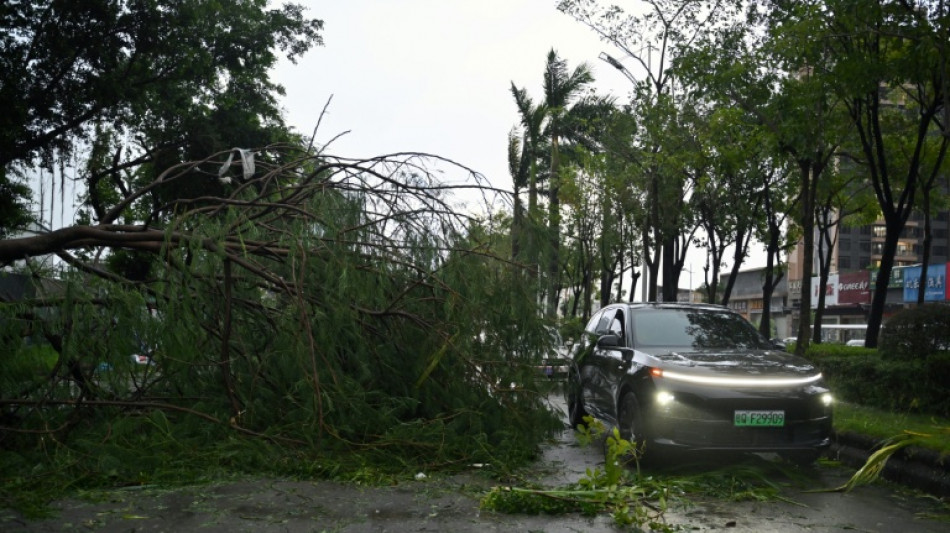 El supertifón Ragasa toca tierra en China continental tras causar 17 muertos en Taiwán