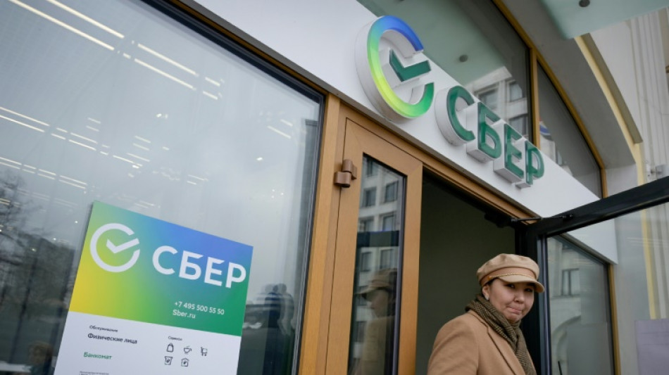 El banco ruso Sberbank asegura trabajar "con normalidad" pese a su exclusi&oacute;n del sistema SWIFT