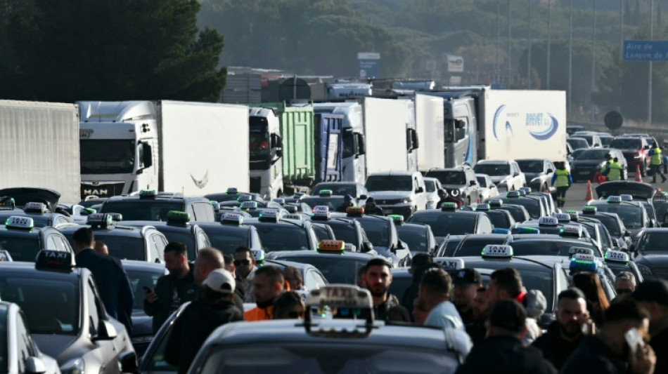 Transport de malades: les taxis appel&eacute;s &agrave; manifester lundi en France