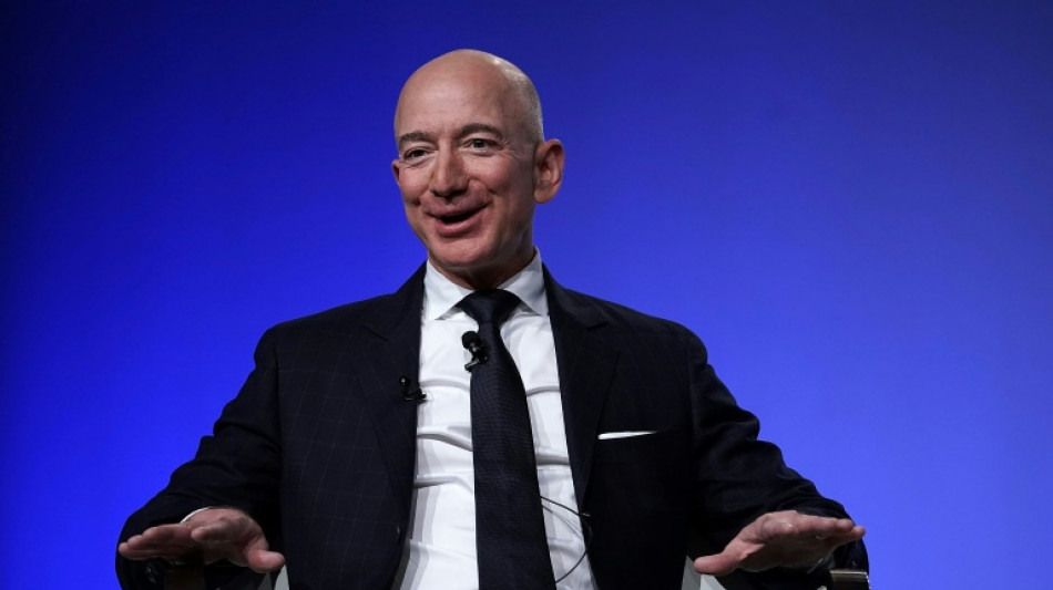 L'entreprise spatiale de Jeff Bezos s'appr&ecirc;te &agrave; mener le premier vol de son lanceur lourd