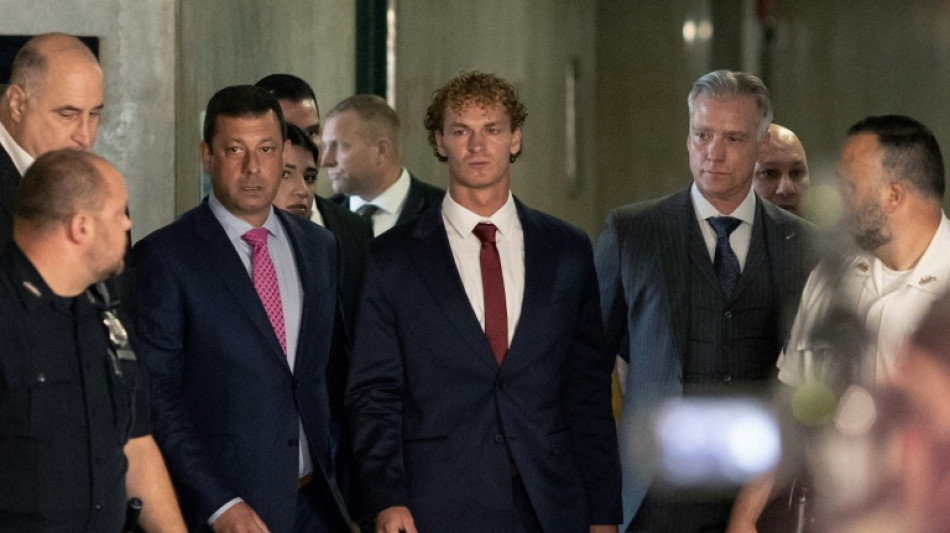 Suspeito de matar sem-teto em NY se declara inocente por homic&iacute;dio culposo