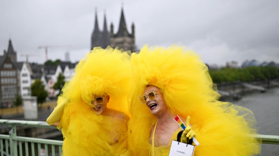 Hunderttausende bei Demonstration zum Christopher Street Day in K&ouml;ln