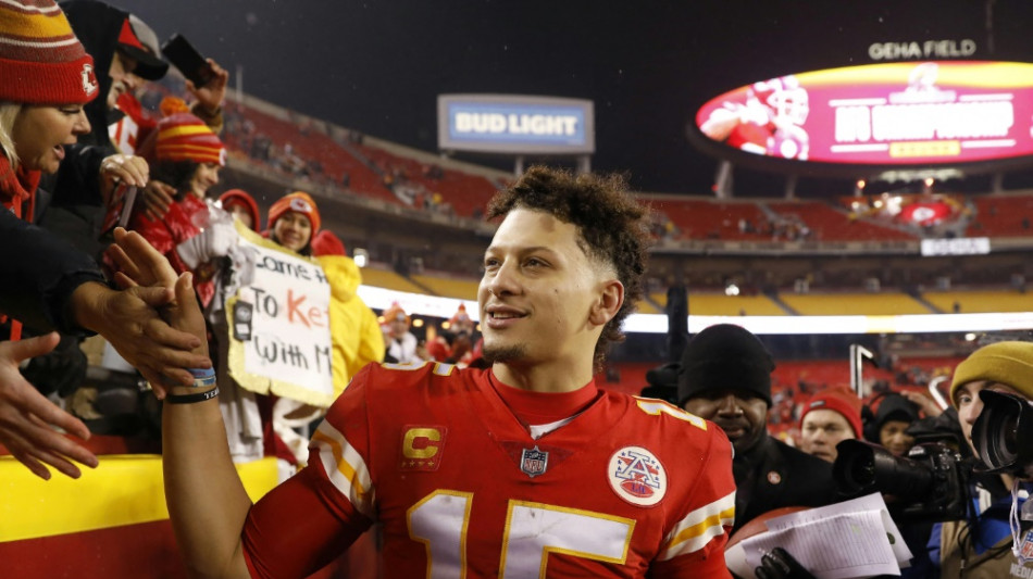 Verletzter Mahomes f&uuml;hrt Kansas City ins NFL-Halbfinale
