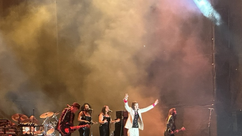 Medimex 2025, St. Vincent e Primal Scream infiammano Taranto