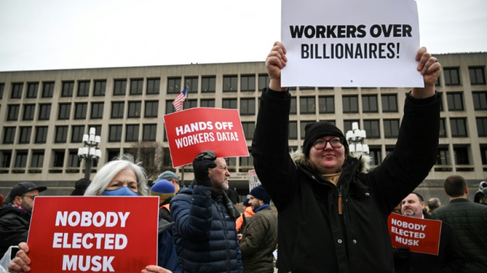 Incertitude et bataille judiciaire, les fonctionnaires am&eacute;ricains entre deux feux