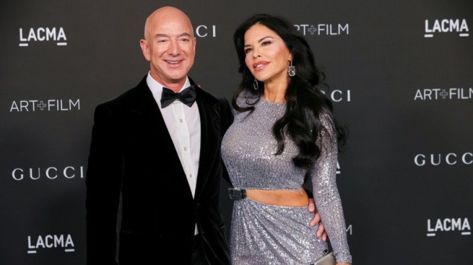 The billionaire and the TV anchor: Bezoz, Sanchez's whirlwind romance
