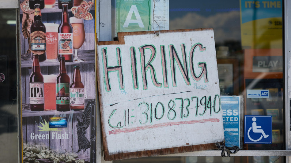 Richieste sussidi disoccupazione Usa calano a 227.000 unit&agrave;