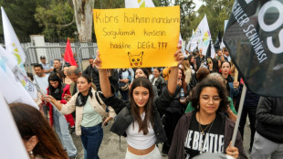 Les Chypriotes-turcs manifestent contre l'autorisation du voile au lyc&eacute;e