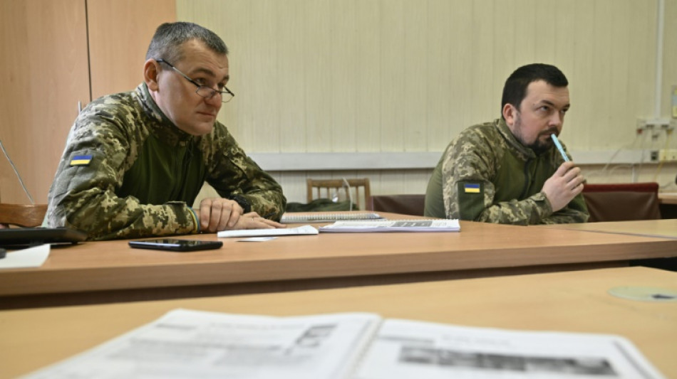 En Ukraine, des le&ccedil;ons d'anglais pour "armer" les soldats