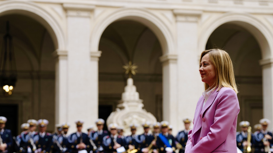 Meloni, Papa Francesco un grande uomo e un grande pastore