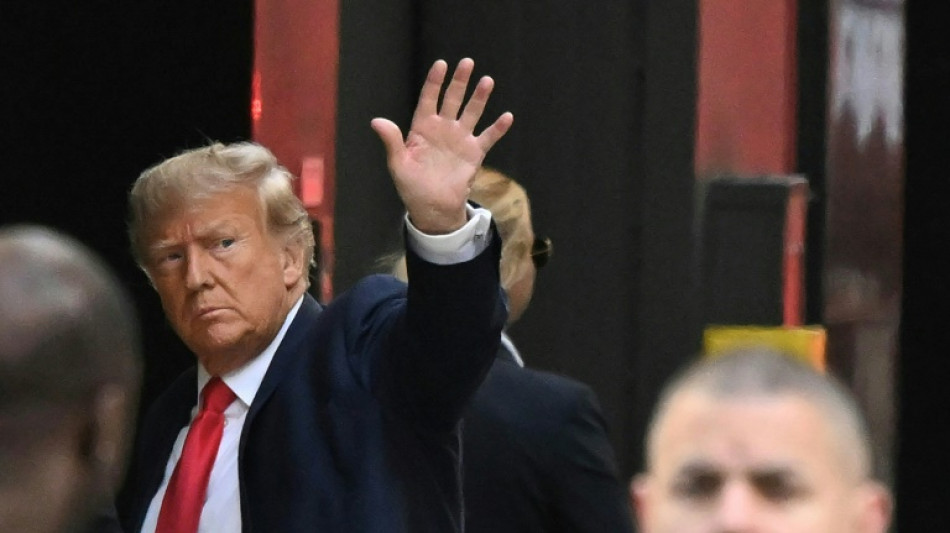 Donald Trump comparece en una hist&oacute;rica audiencia ante el juez en Nueva York