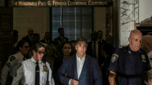 Trump inflou 'arbitrariamente' seu patrim&ocirc;nio, diz seu ex-advogado em julgamento