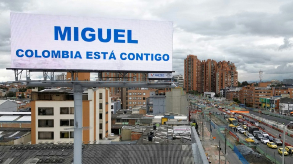 Partido de candidato presidencial baleado suspende atos de campanha na Col&ocirc;mbia