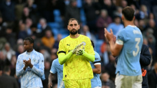 City bate United em cl&aacute;ssico na estreia de Donnarumma; Liverpool mant&eacute;m lideran&ccedil;a