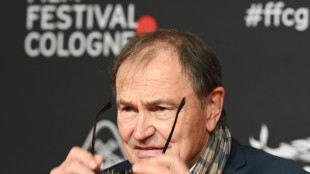 Lienen kritisiert Fu&szlig;ball-Stars: "Das st&ouml;&szlig;t mich ab"