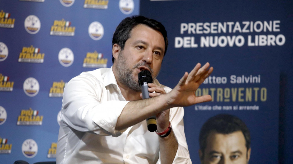 Salvini, Santanch&eacute; non deve dimettersi per rinvio a giudizio