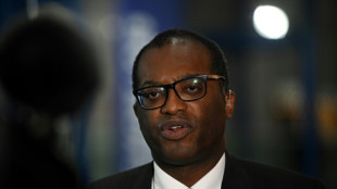 El Reino Unido abandona la rebaja del impuesto de la renta para los m&aacute;s ricos