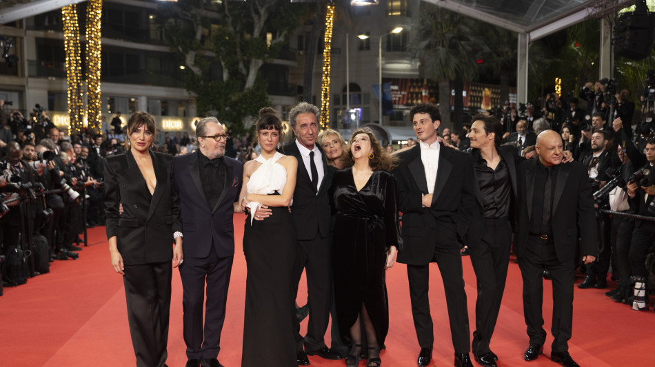 Sorrentino, 10 minuti di applausi, &egrave; celebrazione della mia vita