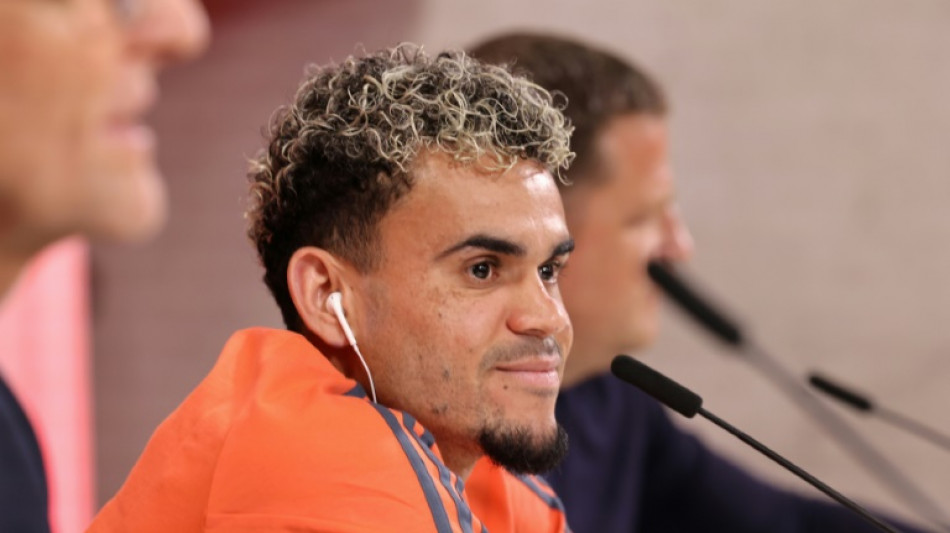 Luis D&iacute;az se diz "muito feliz" em sua apresenta&ccedil;&atilde;o ao Bayern de Munique