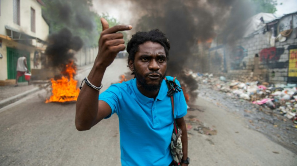 EUA pede que OEA d&ecirc; 'um passo &agrave; frente' no Haiti