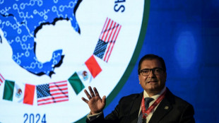 Jefe policial se retracta tras mencionar que M&eacute;xico "es campe&oacute;n" de las drogas sint&eacute;ticas