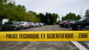 Promotoria francesa indicia 21 pessoas em onda de ataques a prisões