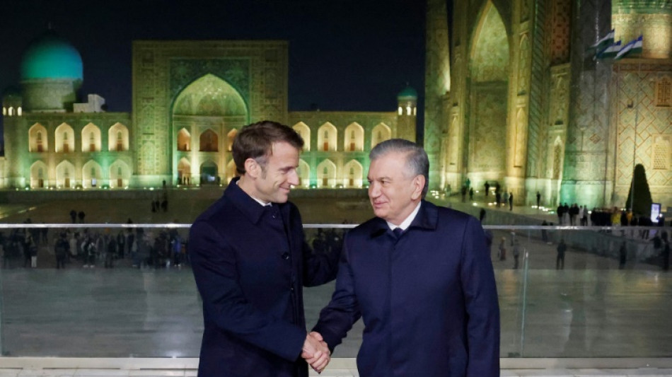 Macron promet d'&ecirc;tre au "rendez-vous" des r&eacute;formes en Ouzb&eacute;kistan
