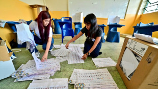 Pr&eacute;sidentielle en Equateur: le pr&eacute;sident sortant d&eacute;nonce des "irr&eacute;gularit&eacute;s", pas la mission d'observation de l'UE