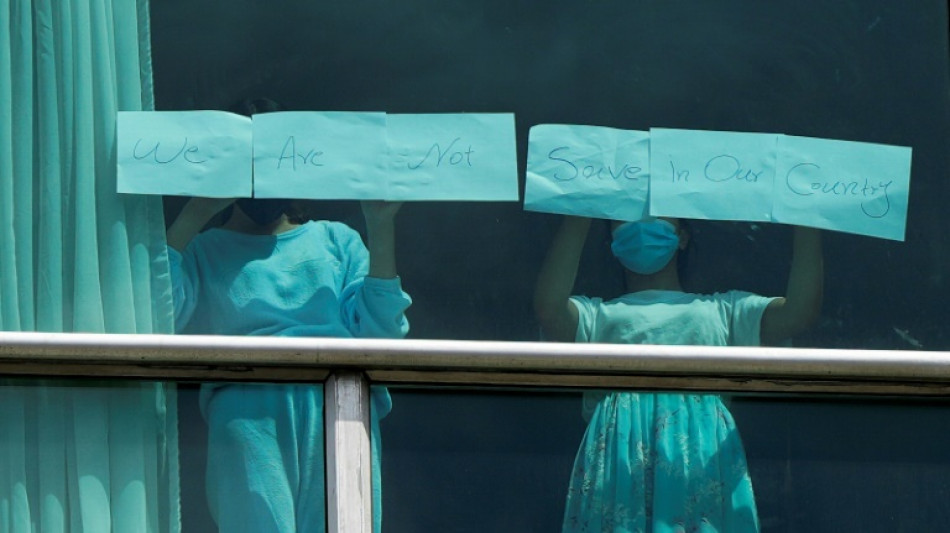 "Por favor, ay&uacute;dennos", ruegan deportados enviados a Panam&aacute; por EEUU 
