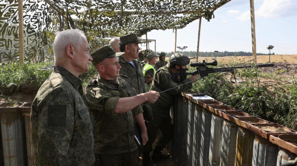 Media, 'Iran dar&agrave; presto a Mosca centinaia di missili da 120km'