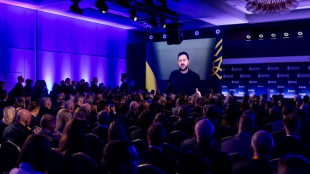 Zelensky acusa EUA de atrasar entrega de m&iacute;sseis interceptadores &agrave; Ucr&acirc;nia