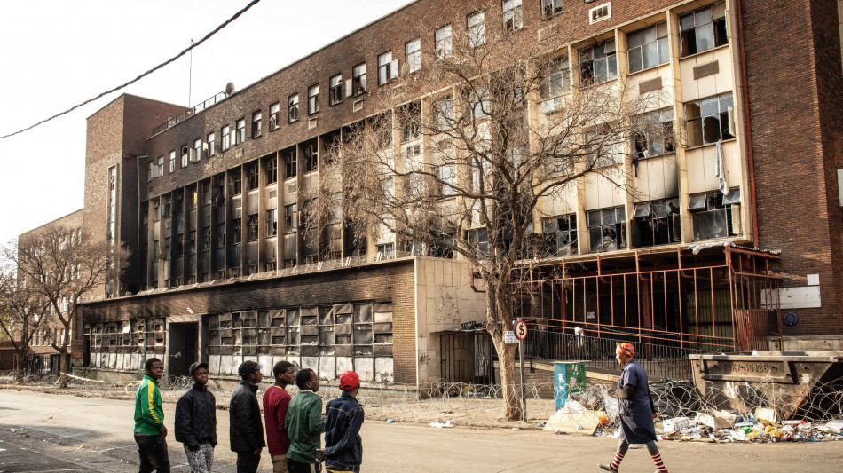 Vittime incendio scorso anno a Johannesburg per incuria autorit&agrave;