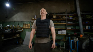 Una f&aacute;brica de Ucrania pasa de las hist&oacute;ricas armaduras a chalecos antibala