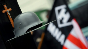 Hitlergru&szlig; bei Fahrt in Milit&auml;roldtimer durch Dresden: Mann soll 2500 Euro zahlen