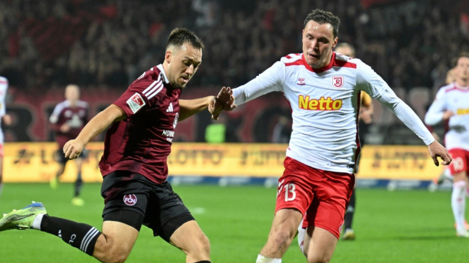 3:8 in N&uuml;rnberg: Regensburg trifft - und geht trotzdem unter