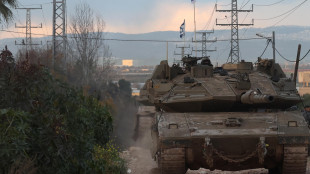 Media, blindati dell'Idf avanzano nella Striscia centrale