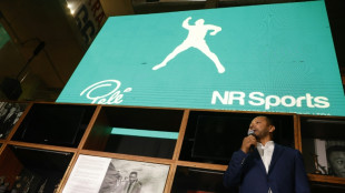 Pele's brand acquired by family business of Neymar Jr.