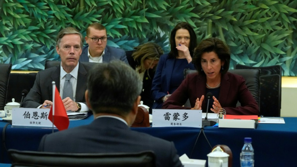 En Chine, la ministre am&eacute;ricaine du Commerce pr&ocirc;ne des relations apais&eacute;es
