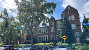 Atirador é 'controlado' após ataque em escola dos EUA, afirmam autoridades