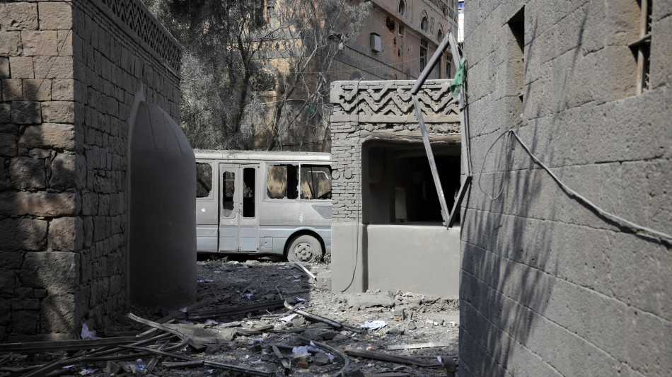 Houthi, 46 le vittime degli attacchi israeliani in Yemen