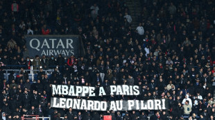 L1: Messi, Neymar et les joueurs du PSG siffl&eacute;s au Parc, sauf Mbapp&eacute;