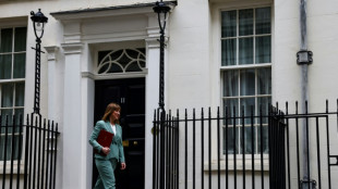 El gobierno británico apuesta por la defensa y la sanidad en sus presupuestos